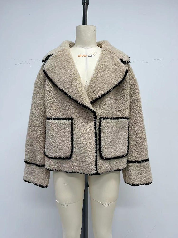 YT-SO24070003 : Khaki Winter  Coat| MOQ / MCQ : 300pcs/styles / color | Sample lead time : 1-1.5week | Production Lead time : 4-6 Weeks